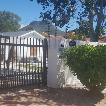 Acacia Home Graaff-Reinet Exteriör bild